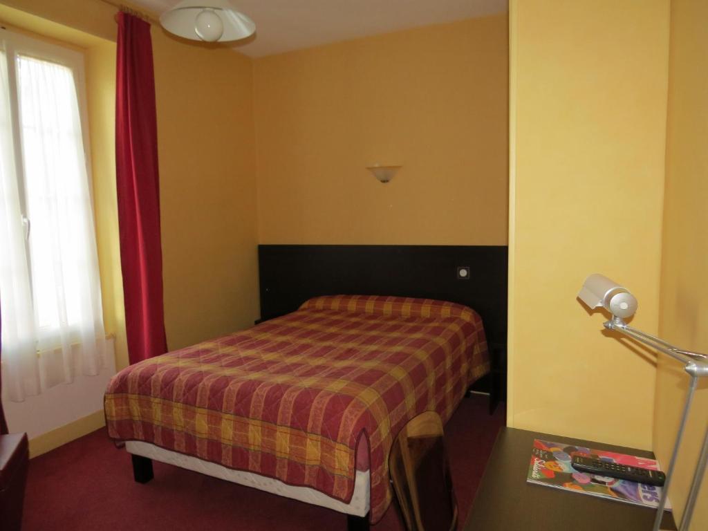 Hotel De Cleves Nevers Zimmer foto
