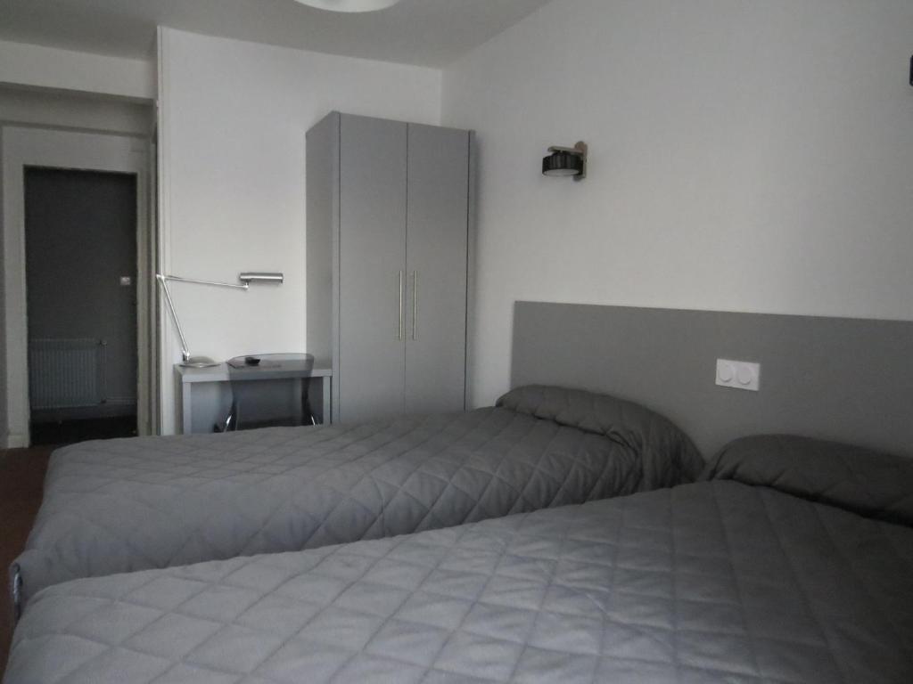 Hotel De Cleves Nevers Zimmer foto